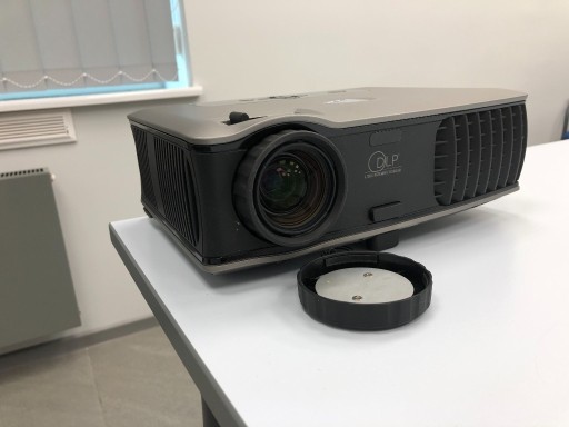 Zdjęcie oferty: Projektor Dell 2400MP + torba/pokrowiec