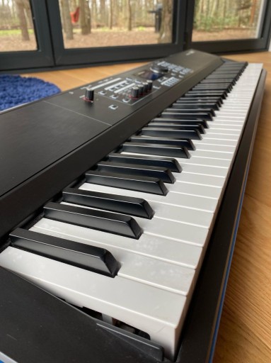 Zdjęcie oferty: Cyfrowe pianino Kurzweil SP6 88 + futerał