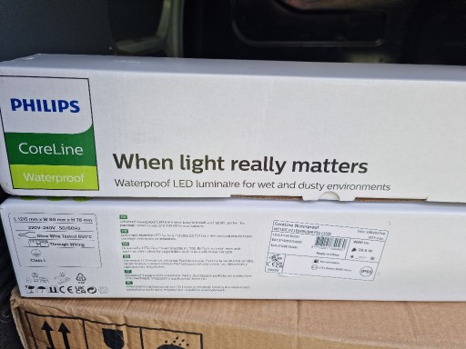 Zdjęcie oferty: Lampa LED PHILIPS