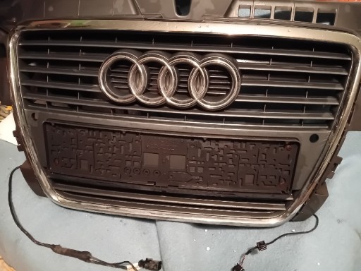 Zdjęcie oferty: Grill Audi a3 8p lift parktronic