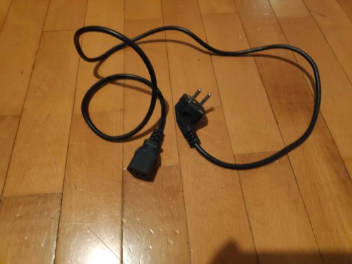 Zdjęcie oferty: Kabel zasilający komputerowy/ATX