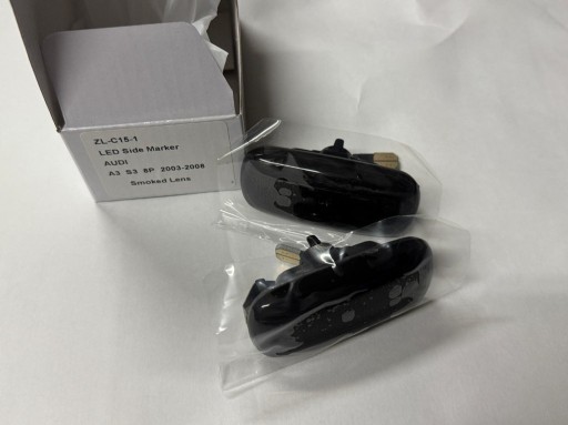 Zdjęcie oferty: KIERUNKOWSKAZY AUDI S3 8P S4 B6 B7 S6 C5 C6 D3 8J DYNAMICZNE DYMIONE