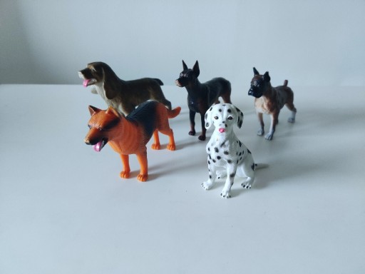 Zdjęcie oferty: Duże figurki psów - kolekcja
