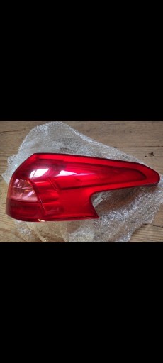 Zdjęcie oferty: Lampa prawy tył citroen C5 x7 kombi 