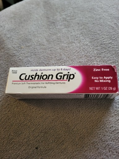 Zdjęcie oferty: Cushion grip krem klej do protez 