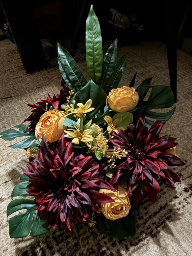 Zdjęcie oferty: STROIK  ZE SZTUCZNYCH KWIATÓW PREMIUM