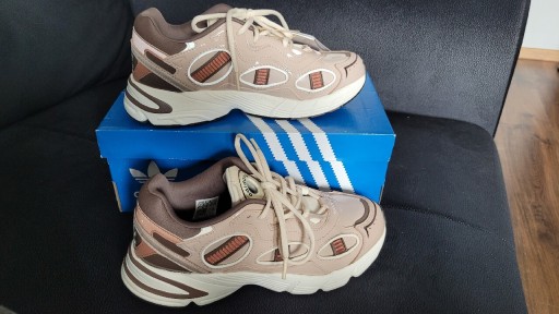 Zdjęcie oferty: Adidas Astir SN W r. 39 1/3