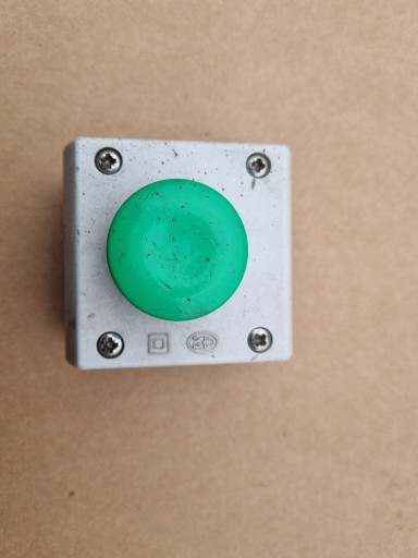 Zdjęcie oferty: Kaseta sterownicza 3R,4X,12,13 ze stykiem IDEC YW-E10