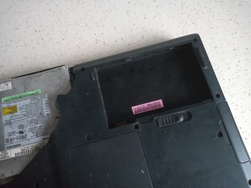 Zdjęcie oferty: Laptop Acer 2350 uszkodzony 