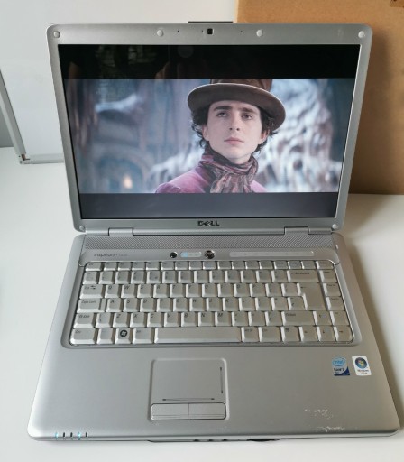 Zdjęcie oferty: Laptop Dell 15" Intel C2D T8300 SSD SanDisk 120 GB