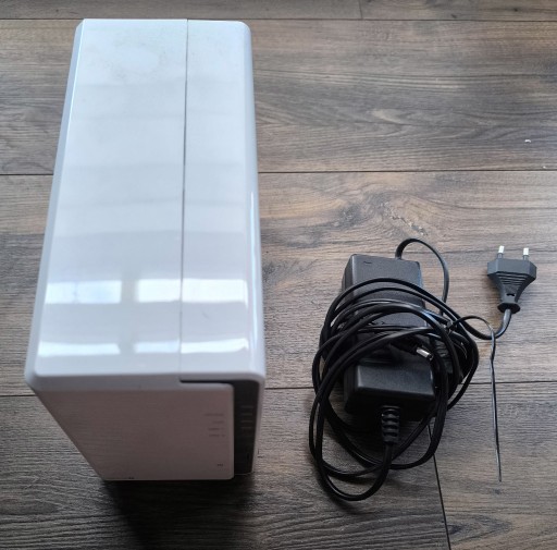 Zdjęcie oferty: Synology DiskStation DS218j 2 Bay Nas DDR3 512MB Dual-Core 1,3 GHz