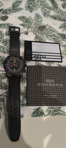 Zdjęcie oferty: Bomberg zegarek męski stan bardzo dobry