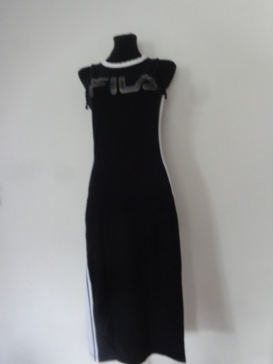 Zdjęcie oferty: Czarna sportowa sukienka FILA rozmiar M