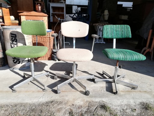 Zdjęcie oferty: stare krzesło obrotowe PRL vintage mocne stabilne