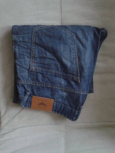 Zdjęcie oferty: Spodnie męskie Jeans HOUSE 34/34 - CAŁKOWICIE NOWE