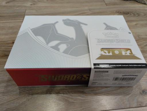 Zdjęcie oferty: Pokemon TCG premium collection