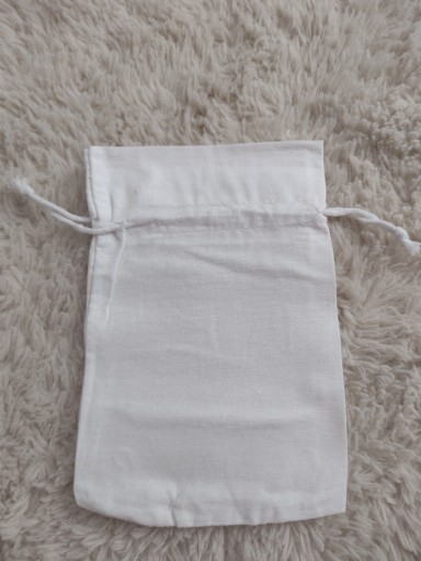 Zdjęcie oferty: Woreczek na pończochy bieliznę bawełniany biały