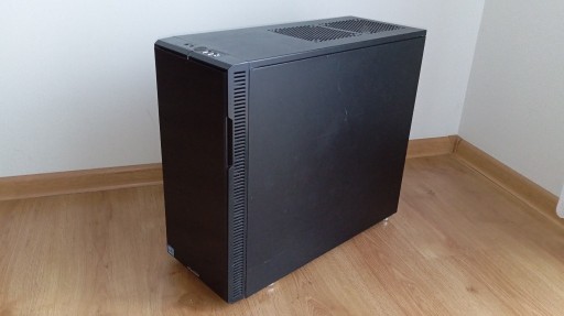 Zdjęcie oferty: Obudowa ATX Fractal Design Define R3