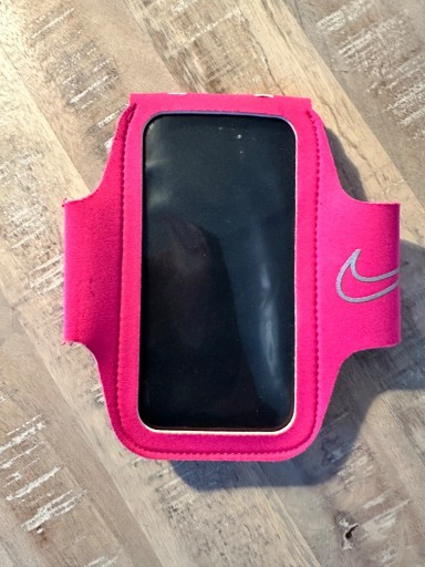 Zdjęcie oferty: Etui na telefon na ramię Nike różowe 
