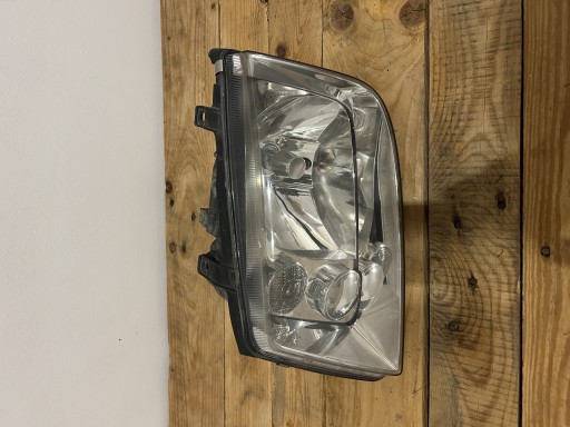 Zdjęcie oferty: Lampa lewa przód Volkswagen Bora EU