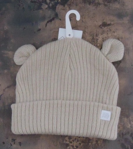 Zdjęcie oferty: Czapka 0-3 miesiące, 38 cm