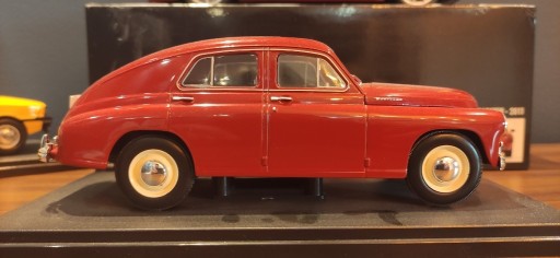 Zdjęcie oferty: Kolekcja klasycznych samochodów PRL w skali 1:24
