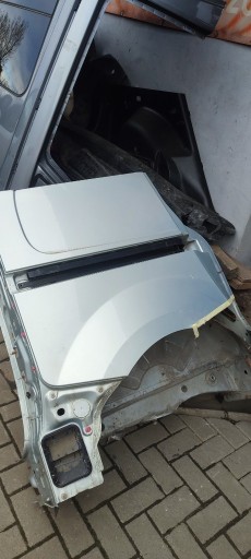 Zdjęcie oferty: Renault Kangoo błotnik tylny prawy II, III