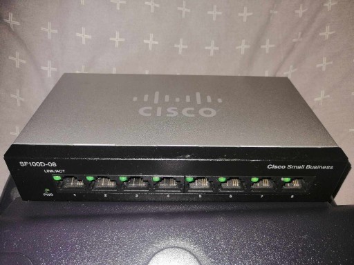 Zdjęcie oferty: Cisco SG110D-08 8-Port  Switch