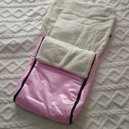 Zdjęcie oferty: Gruby zimowy śpiwór do sanek różowy czerwony 0-4 lat na sanki