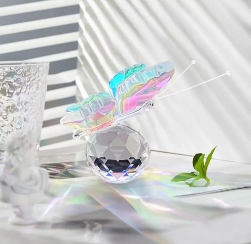 Zdjęcie oferty: Motyl kryształ aurora AB ozdoba dekoracja pryzmat