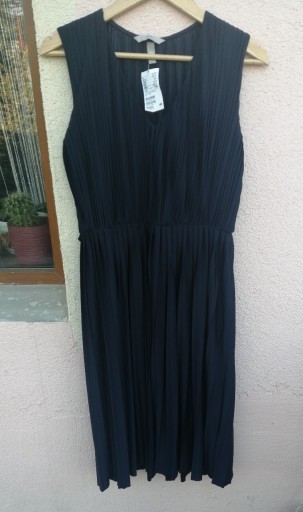 Zdjęcie oferty: Granatowa sukienka plisowana rozmiar L H&M