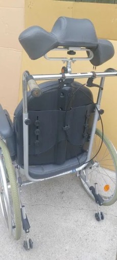 Zdjęcie oferty: wózek inwalidzki duży rozkładany