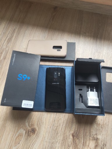 Zdjęcie oferty: Samsung S9 Plus czarny