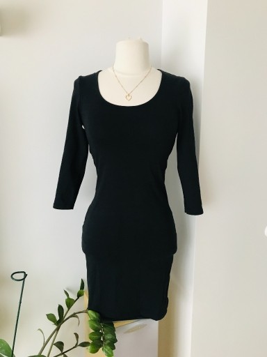 Zdjęcie oferty: Sukienka czarna XS 34 elastyczna ołówkowa 