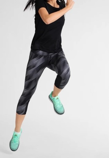 Zdjęcie oferty: Nike Damskie legginsy Epic Run Capri