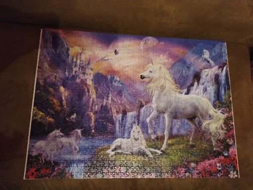 Zdjęcie oferty: Komplet Puzzle Jednorożce 1000 Świecą w ciemności
