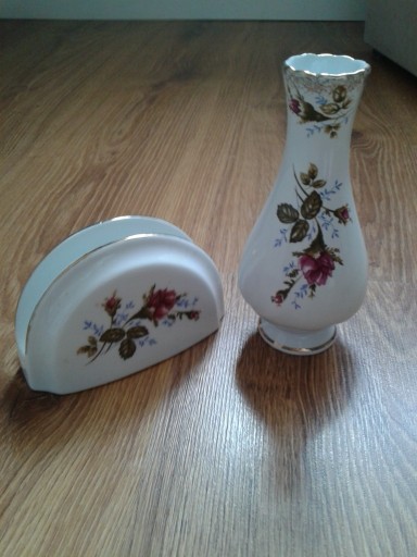 Zdjęcie oferty: Porcelana serwetnik kwiaty Wazon Zestaw
