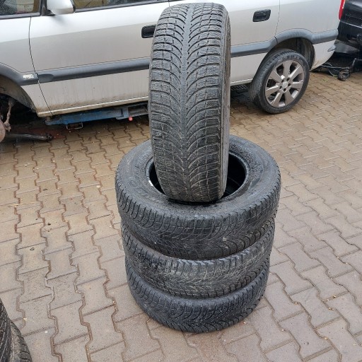 Zdjęcie oferty: 235/65 R17 MICHELIN 