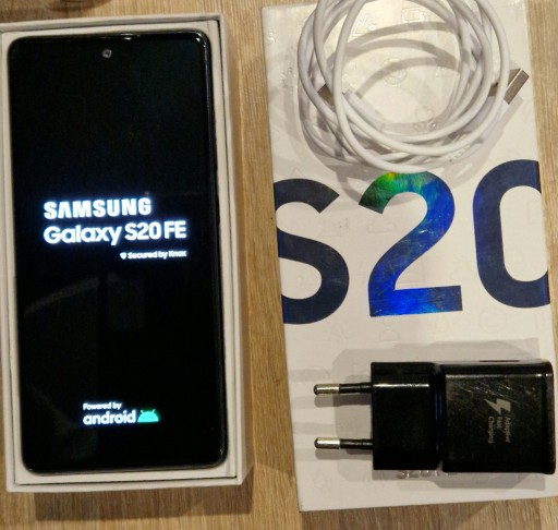 Zdjęcie oferty: SAMSUNG S-20 FE GWARANCJA DO 18.06.2023