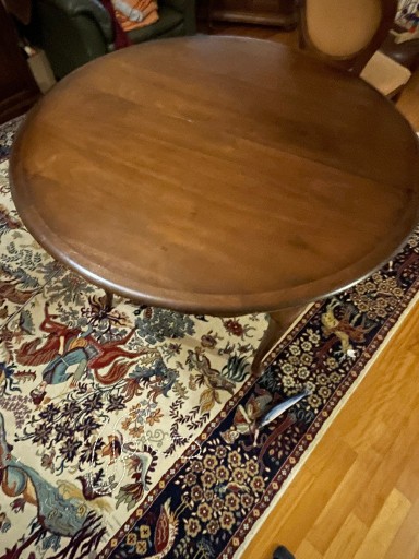 Zdjęcie oferty: Duży, drewniany, rozkładany, okrągły stół (112 cm)