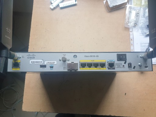 Zdjęcie oferty: Cisco C881G-4G-GA-K9 + anteny