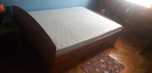 Zdjęcie oferty: Łóżko drewniane ( sosna )