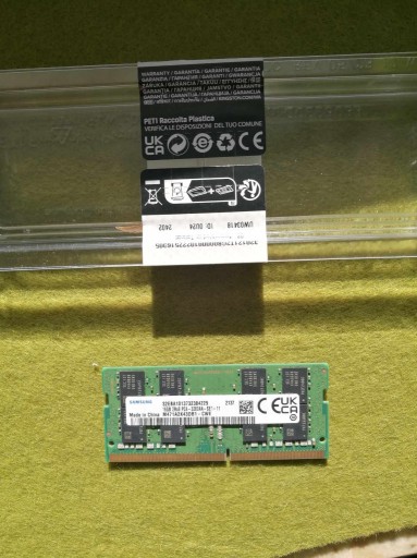 Zdjęcie oferty: 16GB DDR4 SAMSUNG 3200AA M471A2K43DB1-CWE