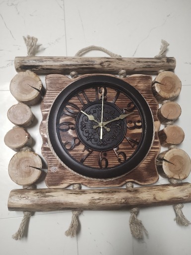 Zdjęcie oferty: Zegar drewniany ścienny, ręczna robota. Wiszący duży do salonu