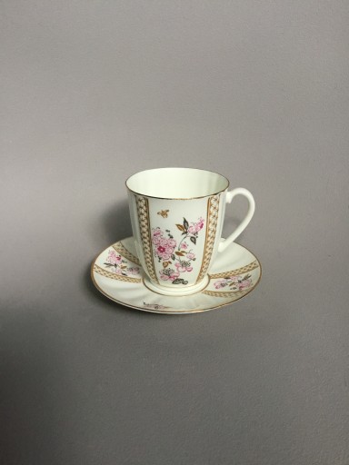 Zdjęcie oferty: Filiżanka Łomonosow - delikatna stara porcelana