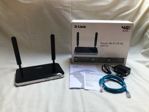 Zdjęcie oferty: router D-Link DWR-921 z akcesoriami i boxem