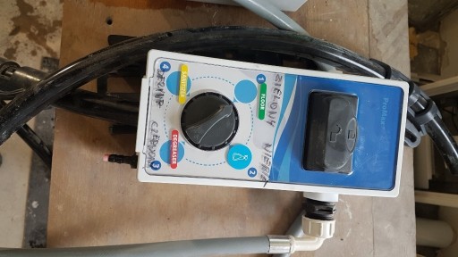 Zdjęcie oferty: Seko PXB4F04S0000 - Dozownik ProMax C, 4 l/min, 4 chemikalia