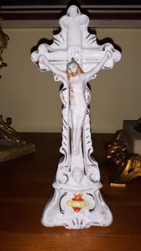 Zdjęcie oferty: JEZUS NA KRZYŻU porcelana