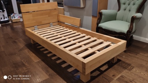 Zdjęcie oferty: Łóżko dla dziecka, bukowe + materac 160x70