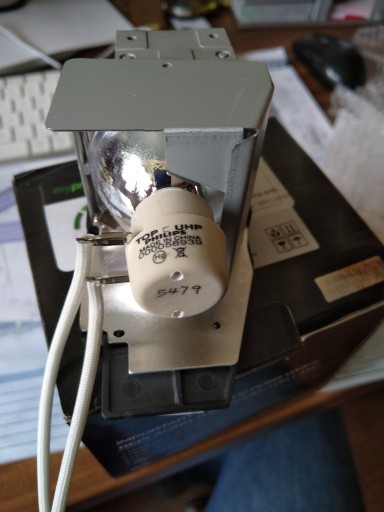 Zdjęcie oferty: Lampa do projektora BENQ MX 880 UST wraz z modułem